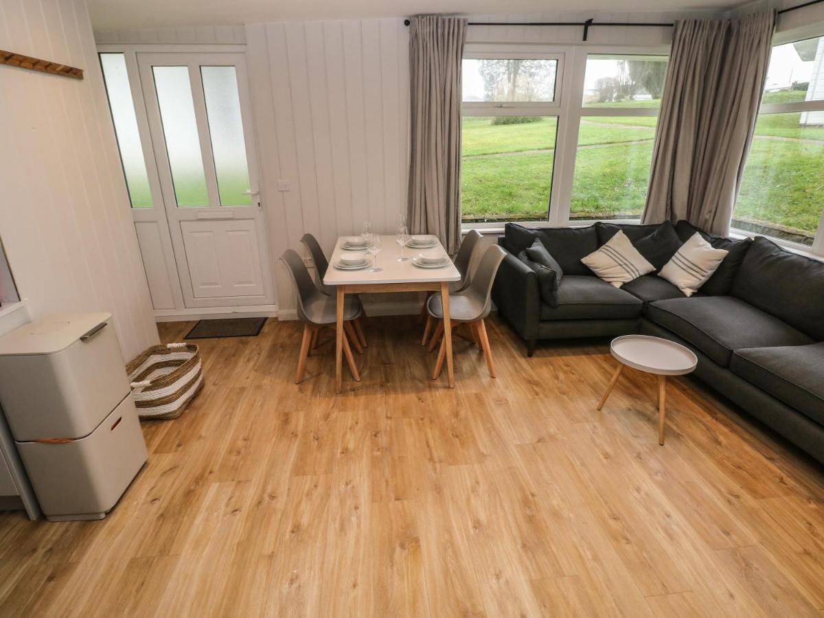 Saltwater Villa Хавърфордуест Екстериор снимка